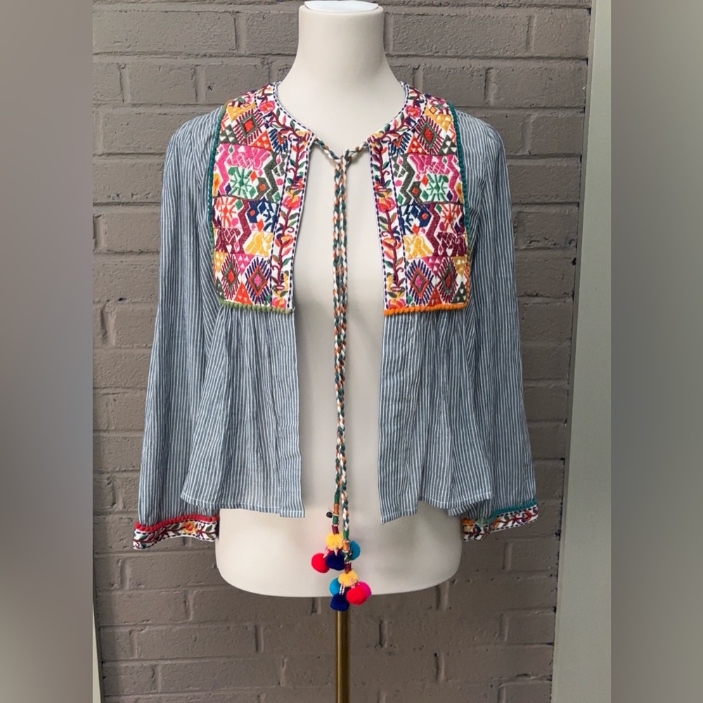 Zara  NWOT open front embroidered festive top S